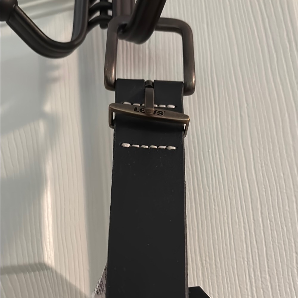 Levi's Black Belt with Smooth Leather Finish